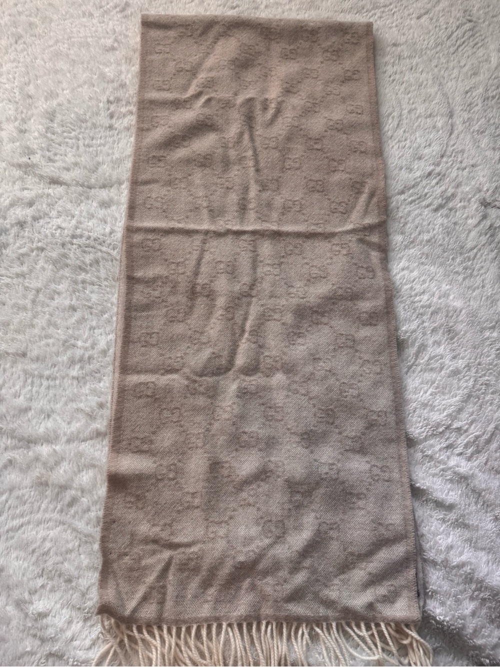 Gucci Beige Scarf with Red and Navy Stripes - Picture 2 of 8